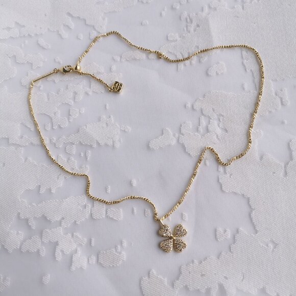 Kendra Scott Clover Short Pendant Necklace